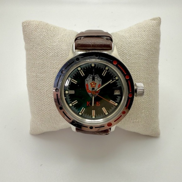 Vintage Vostok Amphibia KGB Men's Diver Watch Black Dial Russian 200m 1990s - Picture 1 of 11